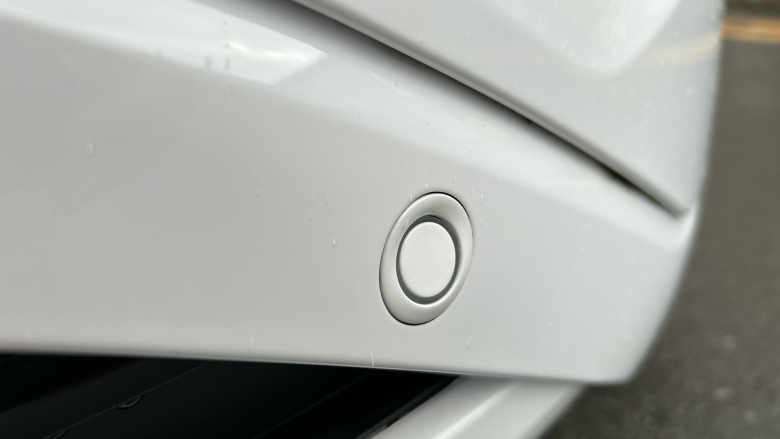 Ford Tourneo Custom 320 L1 Diesel Fwd 2.0 EcoBlue 136ps H1 Titanium 8 seater Auto